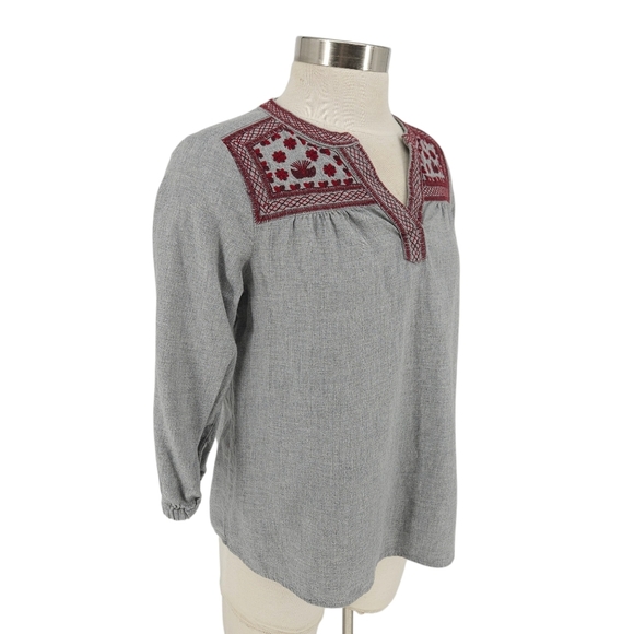 Old Navy Peasant Top Gray Embroidered 3/4 Sleeve V Neck Boho Shirt XS - Picture 3 of 8